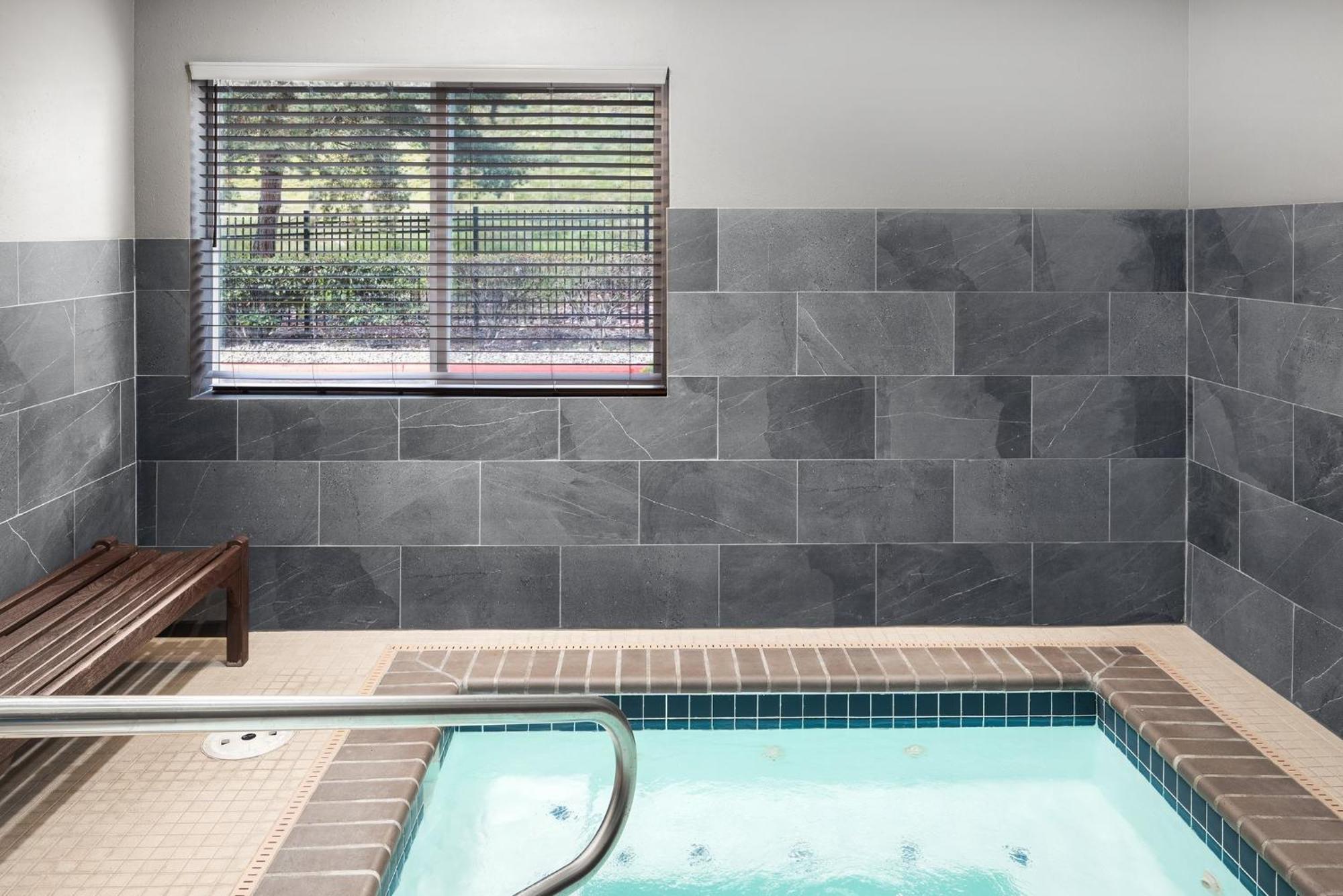 Garner Hotel Auburn - Seattle By Ihg Exterior photo
